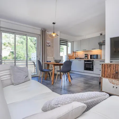 Appartement Amazing In With Kitchen